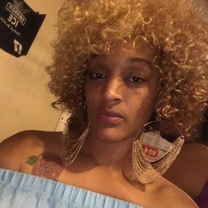 Meet your Posher, Anastasia